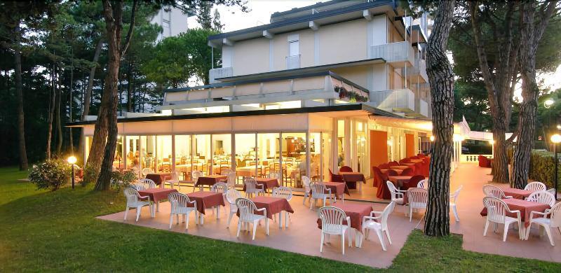 Hotel San Marco Lignano Sabbiadoro Ngoại thất bức ảnh