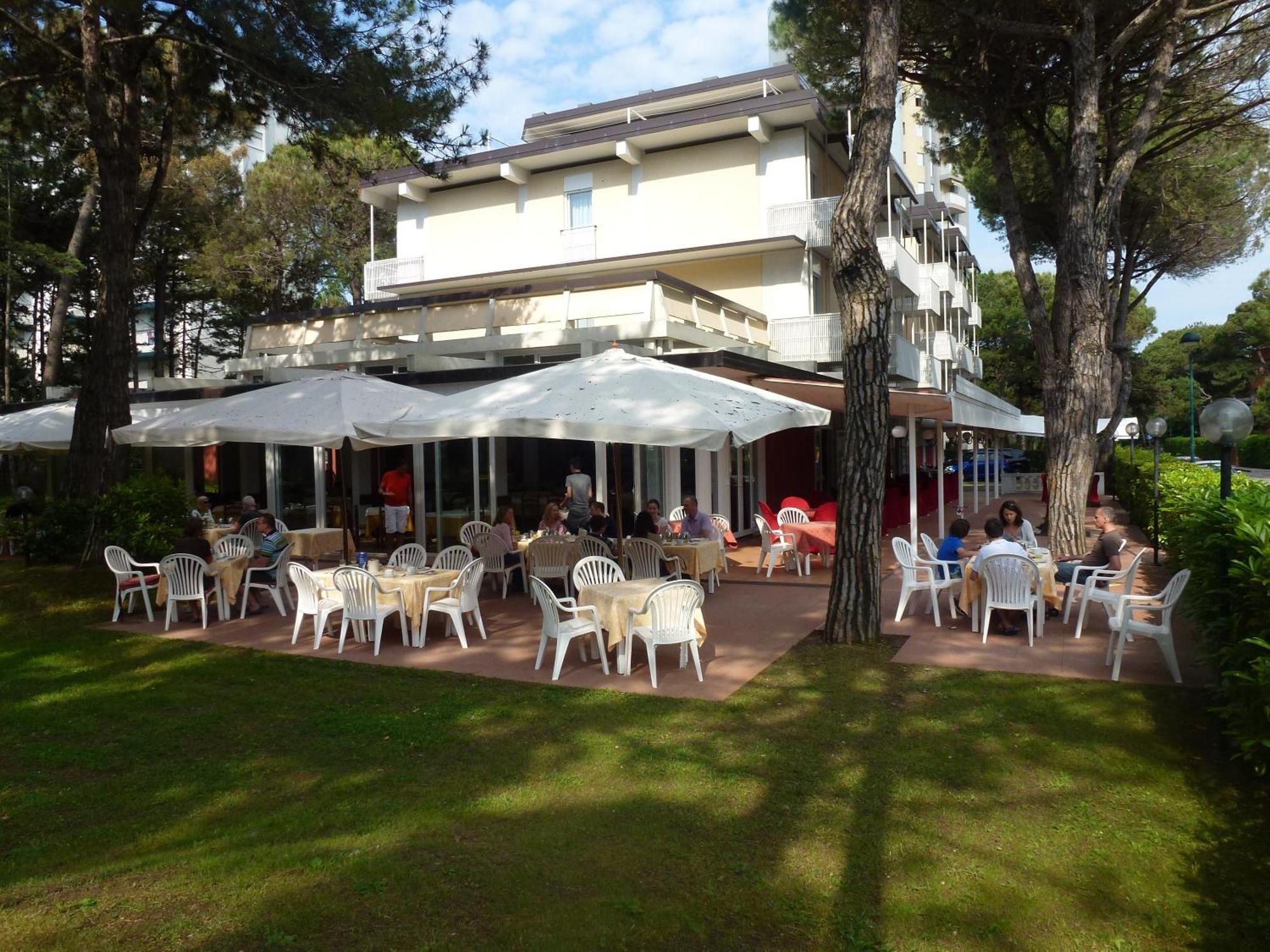 Hotel San Marco Lignano Sabbiadoro Ngoại thất bức ảnh